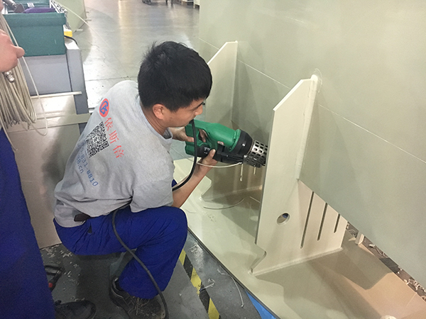 苏州外资环保厂家浅析塑料激光焊接的工艺中激光的波长