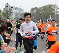 2016金鸡湖半程马拉松
